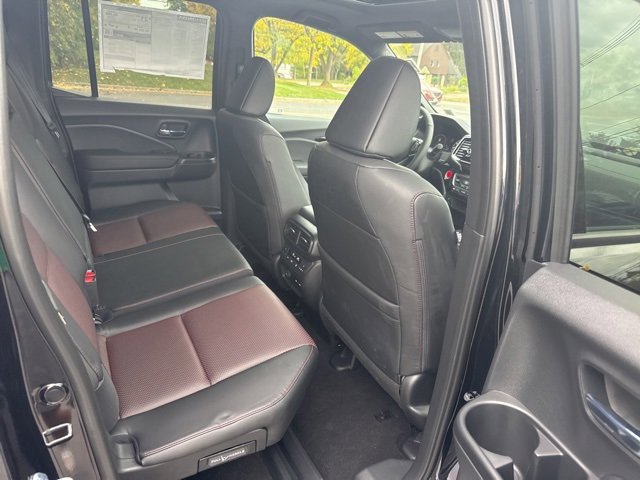 New 2026 Honda Ridgeline Black Edition image 13