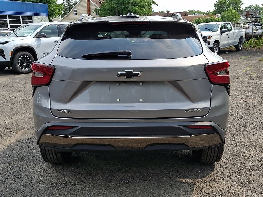Used 2024 Chevrolet Trax ACTIV FWD image 7