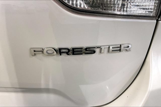 Used 2023 Subaru Forester Limited AWD/4WD image 8