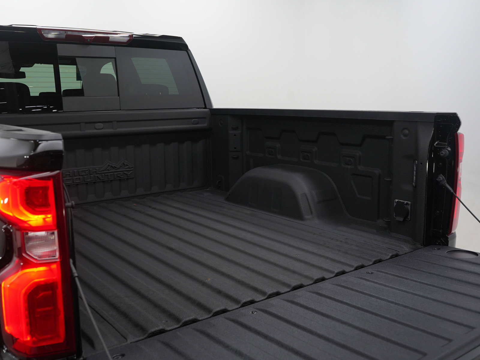 Used 2024 Chevrolet Silverado 1500 High Country image 10