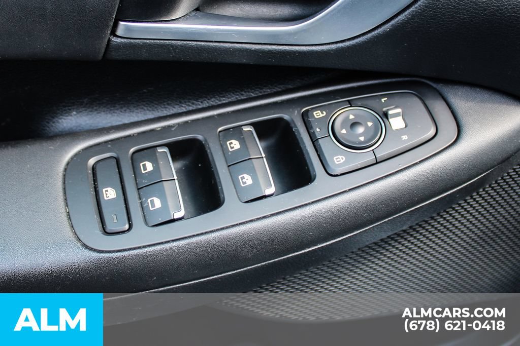 Used 2025 Hyundai Sonata SEL FWD image 35