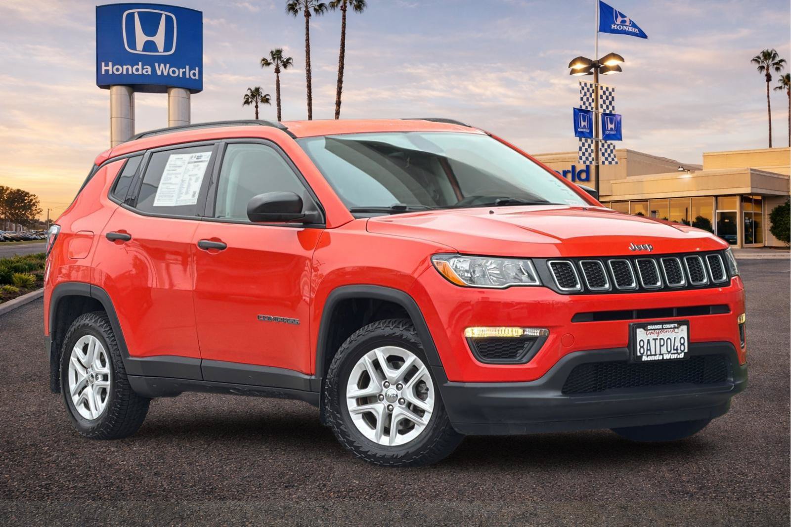Used 2018 Jeep Compass Sport FWD image 2