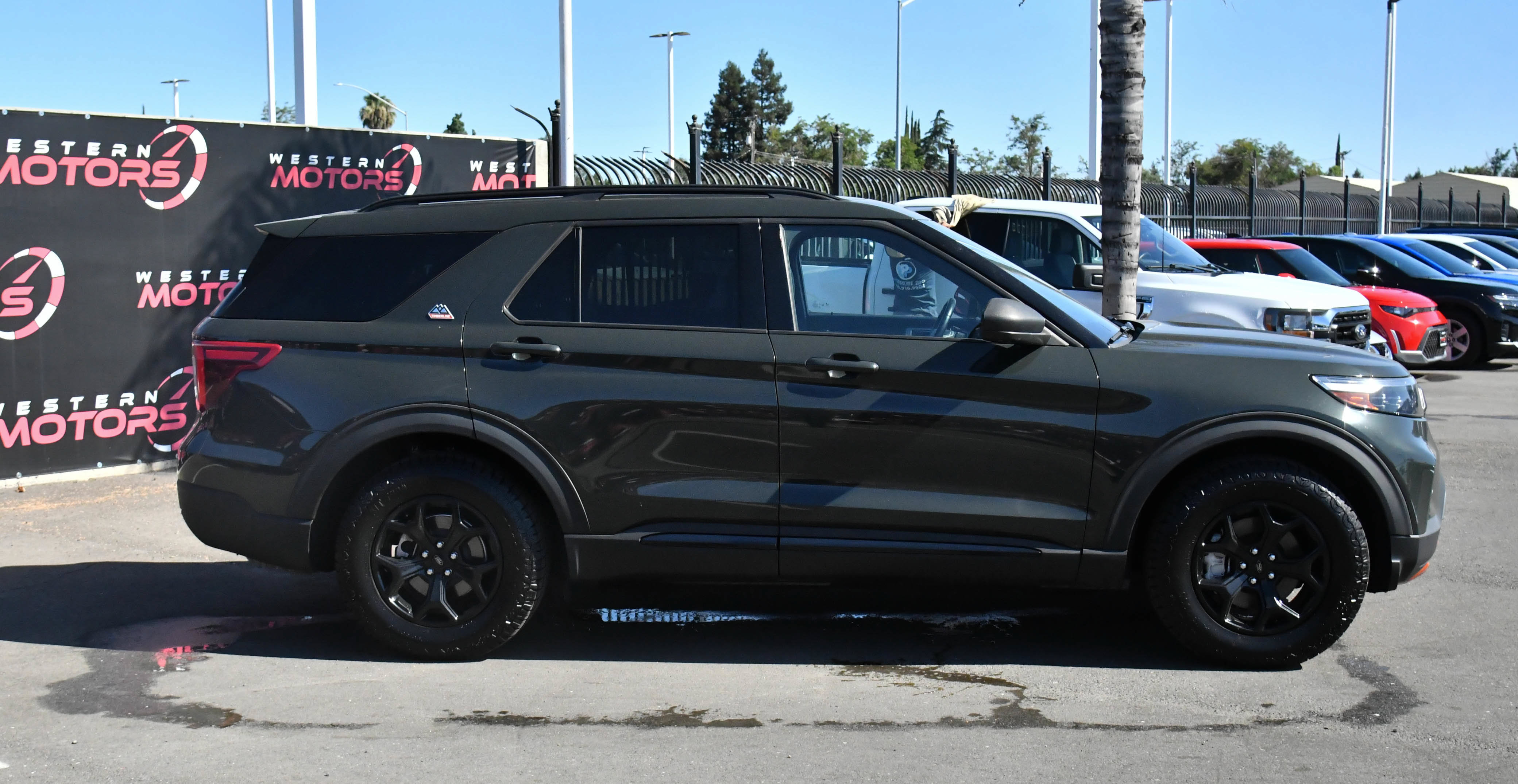Used 2023 Ford Explorer Timberline AWD/4WD image 9