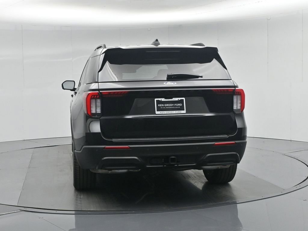 New 2026 Ford Explorer ST-Line w/ ST-Line Street Pack image 28