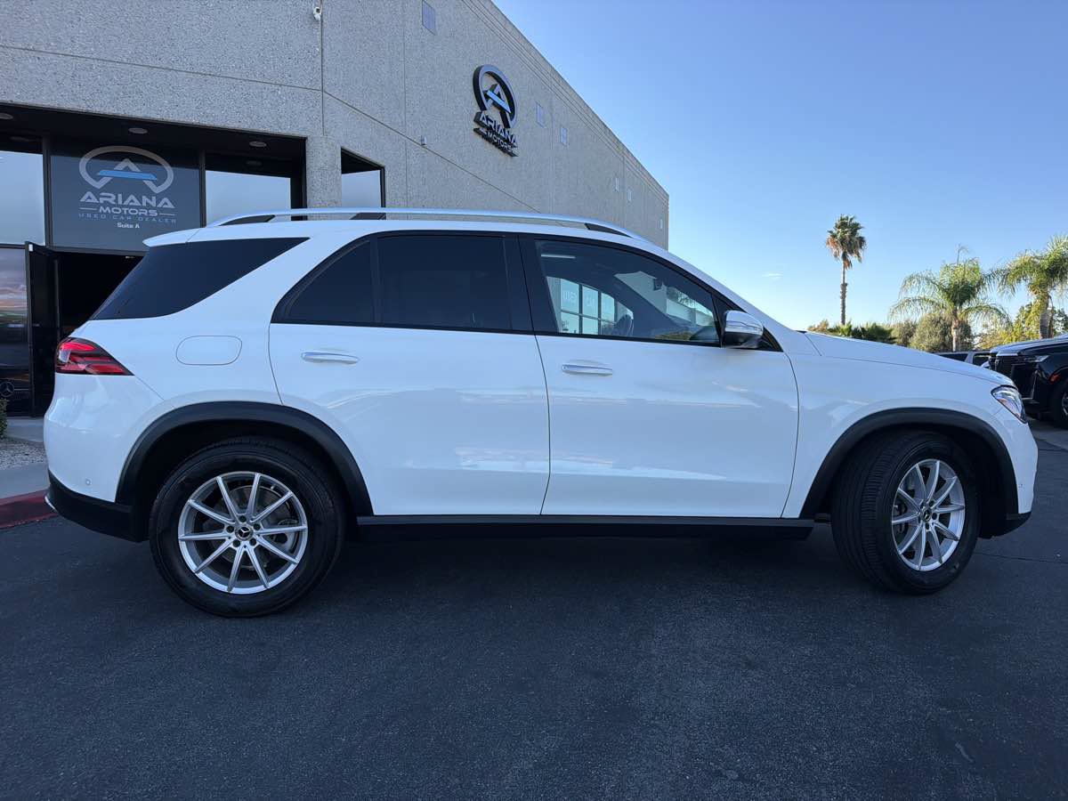 Used 2024 Mercedes-Benz GLE 450e 4MATIC image 8