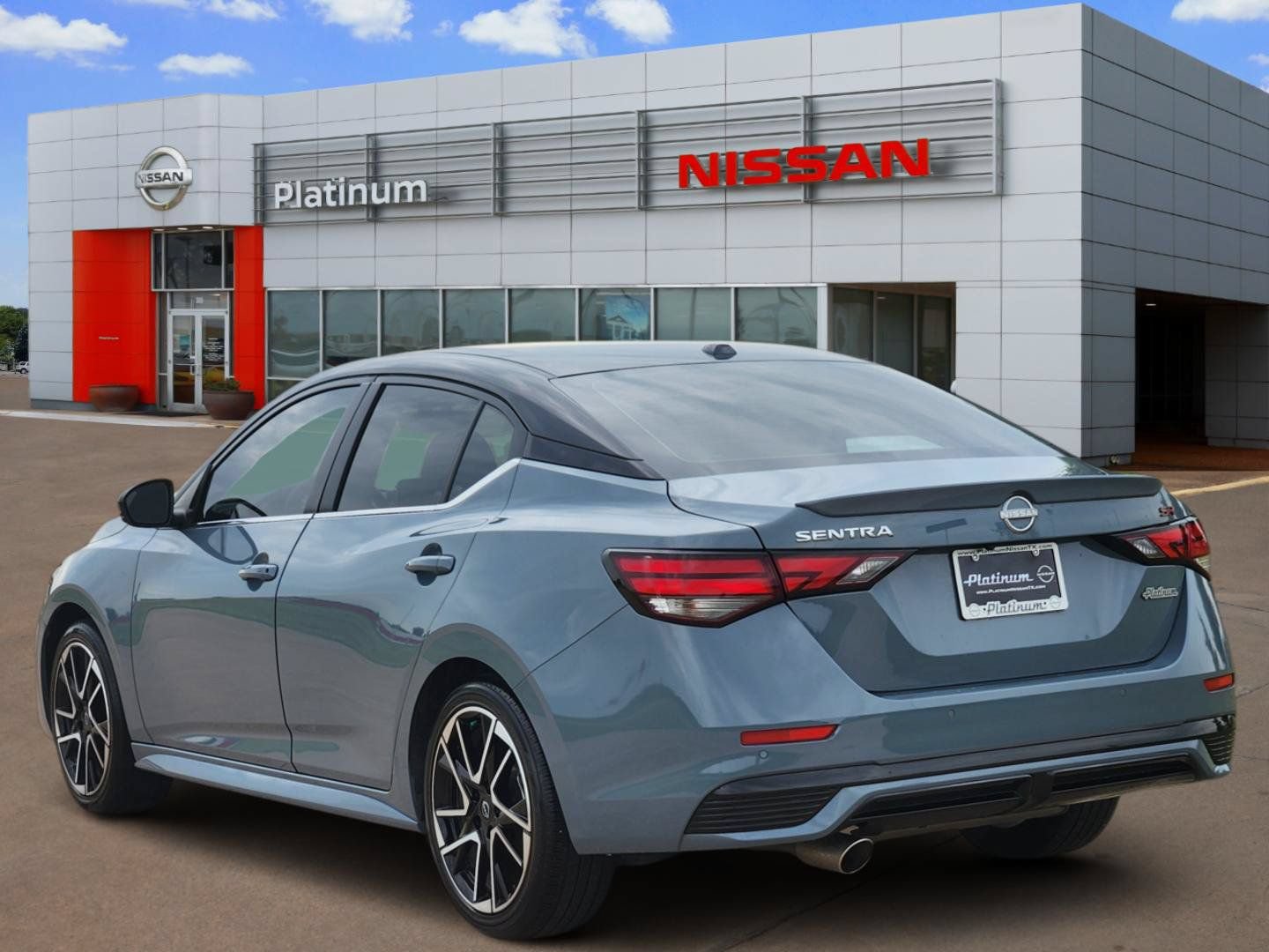 Certified 2025 Nissan Sentra SR FWD image 5