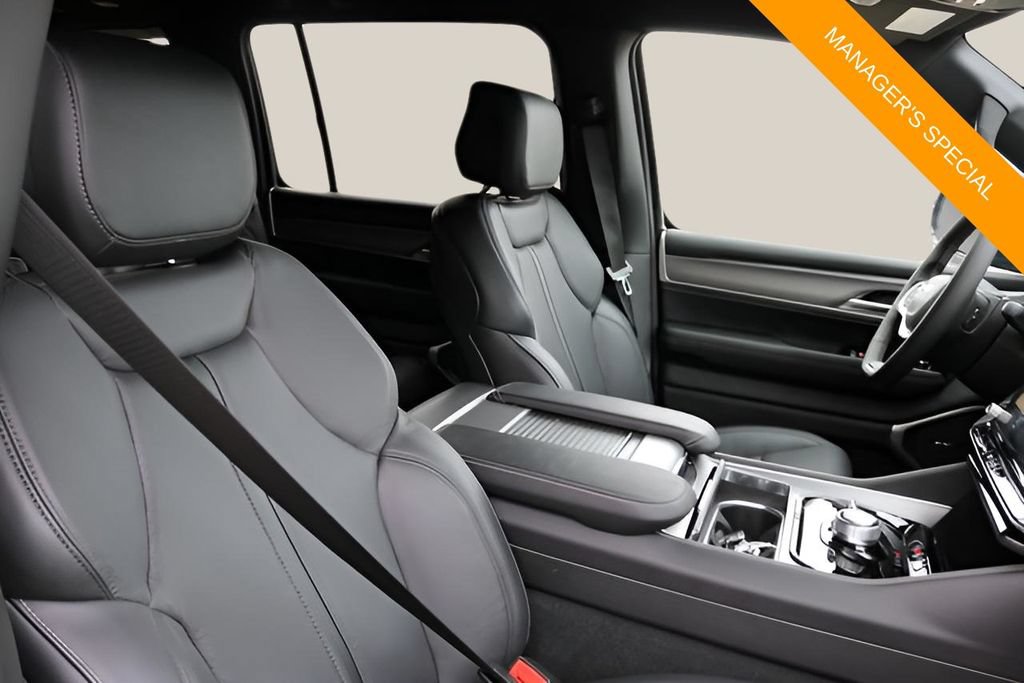 New 2026 Jeep Grand Wagoneer Limited AWD/4WD image 21