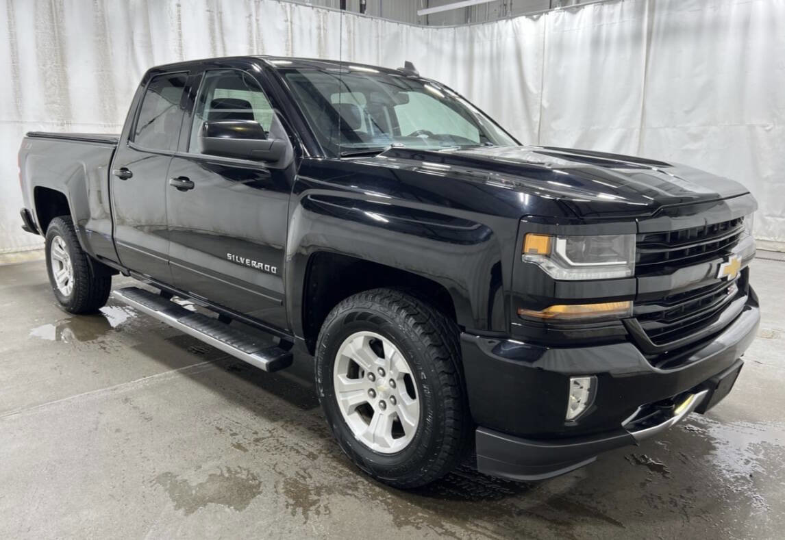 Used 2019 Chevrolet Silverado 1500 LT w/ All Star Edition AWD/4WD image 5