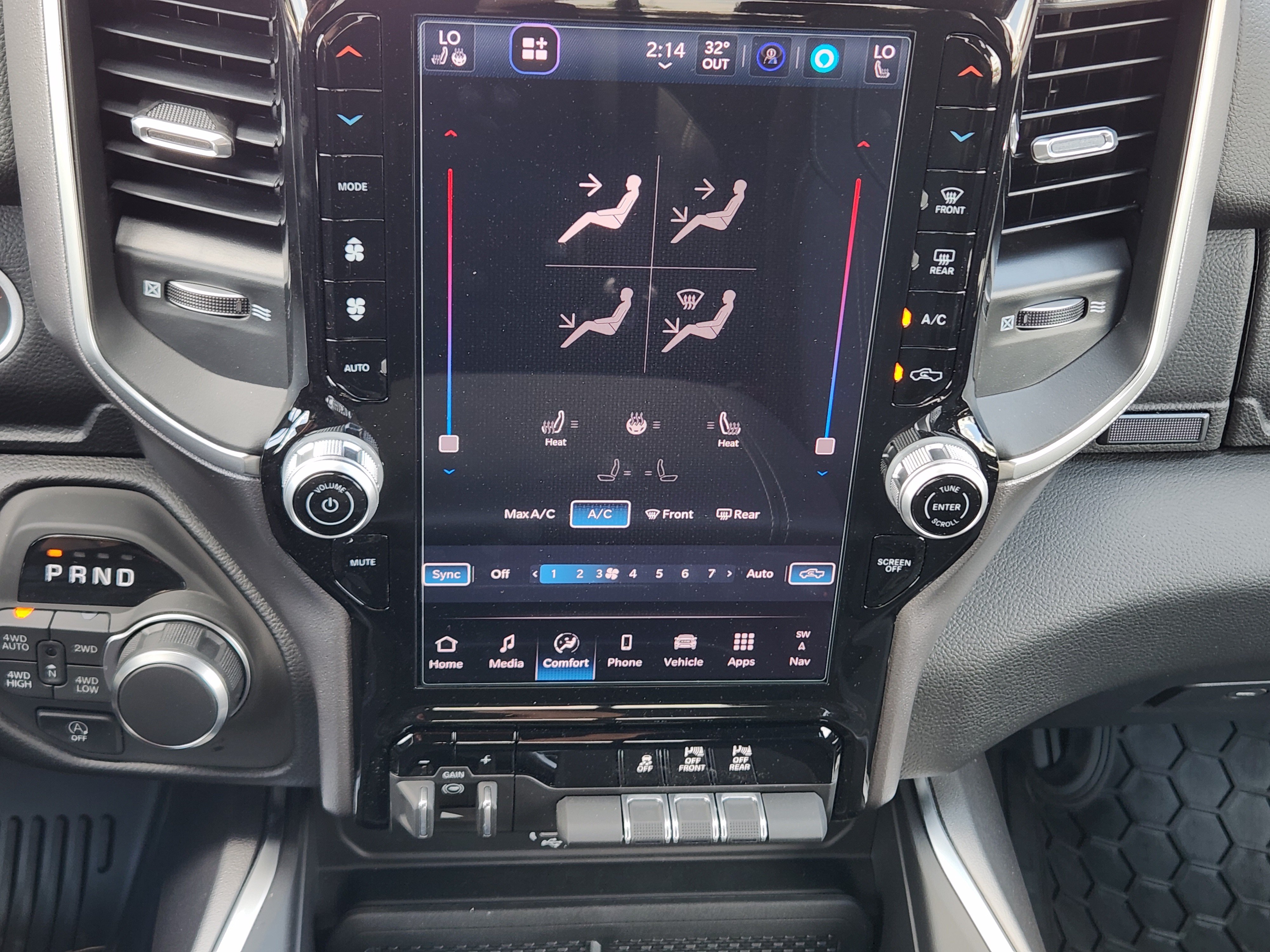 New 2026 RAM 1500 Big Horn AWD/4WD image 16