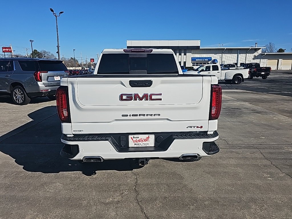 Used 2024 GMC Sierra 1500 AT4 w/ AT4 Preferred Package image 5