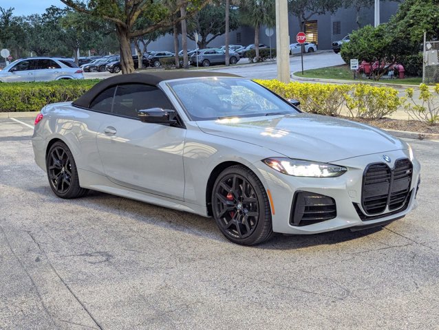 Used 2026 BMW M440i Convertible RWD image 3