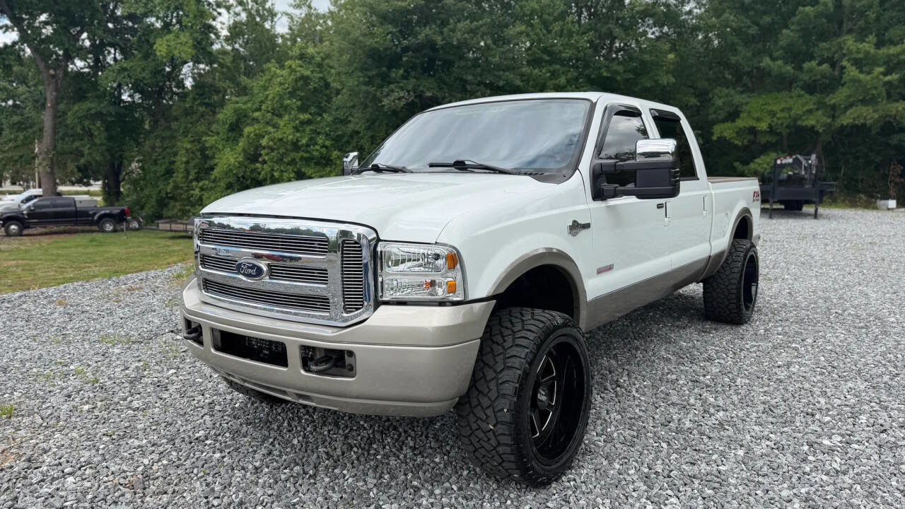 Used 2006 Ford F350 Lariat AWD/4WD image 3
