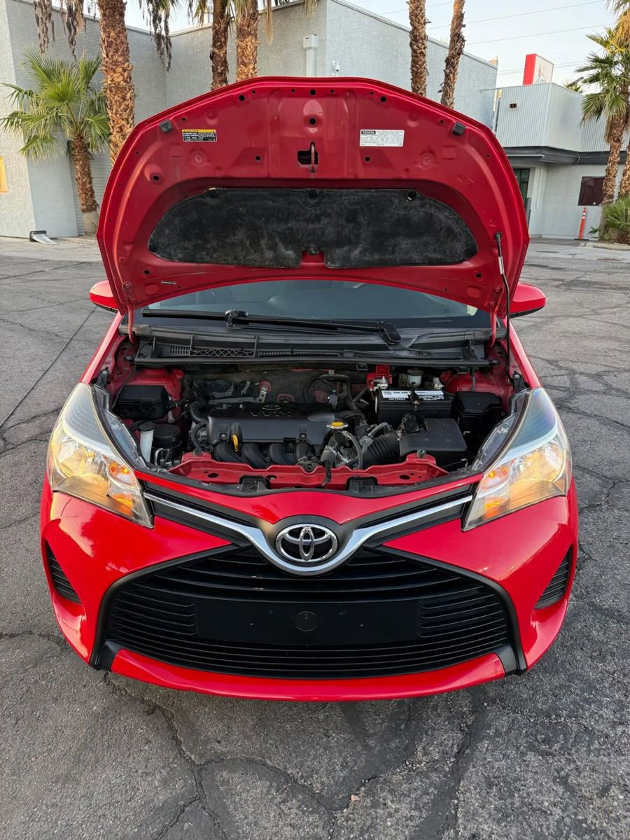 Used 2015 Toyota Yaris SE image 21