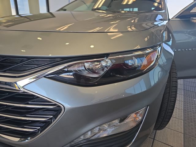Used 2023 Chevrolet Malibu LT FWD image 28