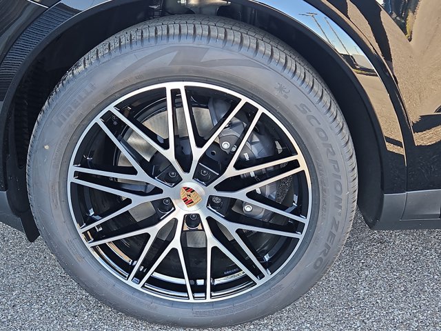 New 2026 Porsche Cayenne AWD/4WD image 11
