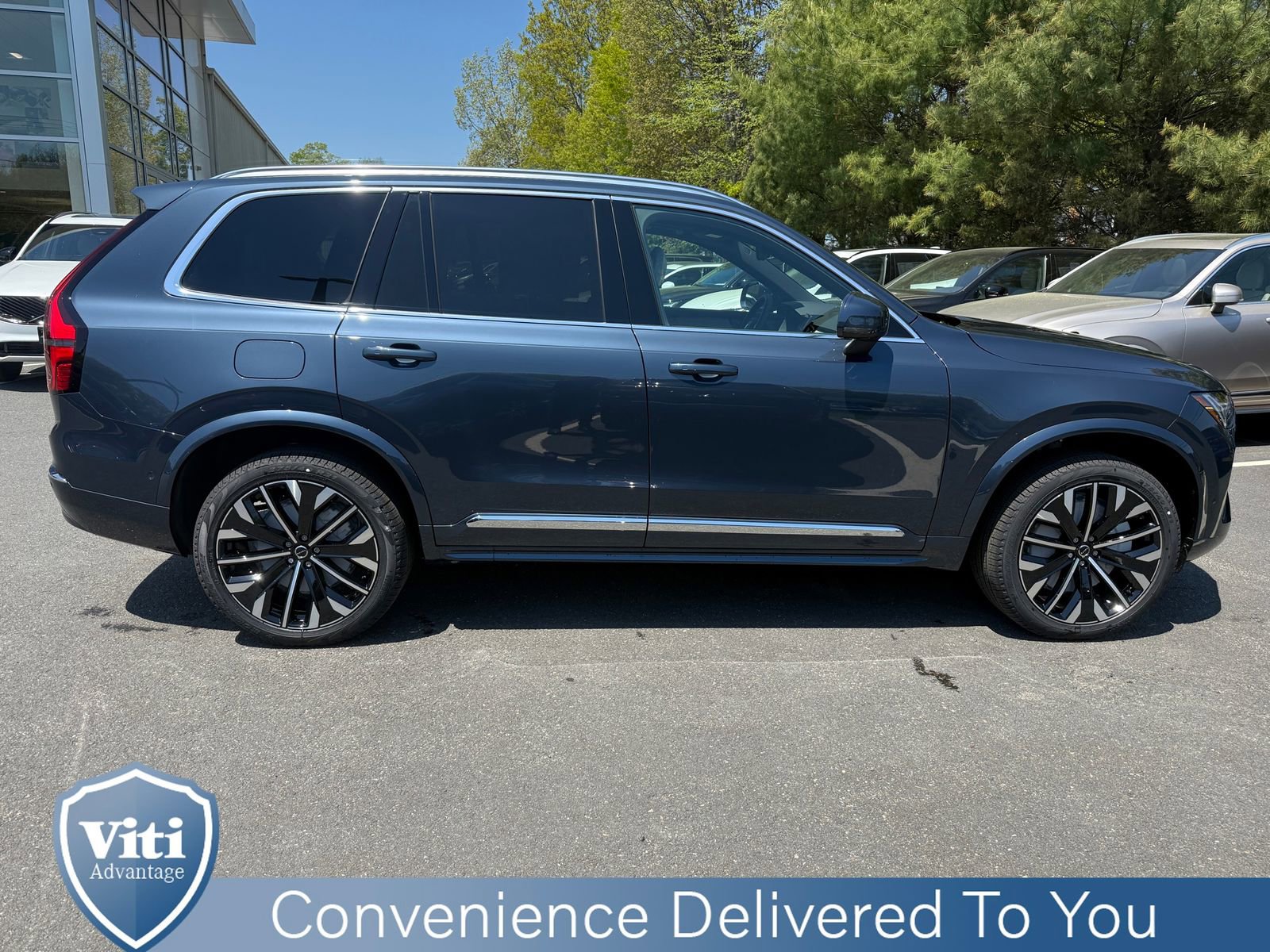 New 2026 Volvo XC90 T8 Plus w/ Protection Package Premier AWD/4WD image 9