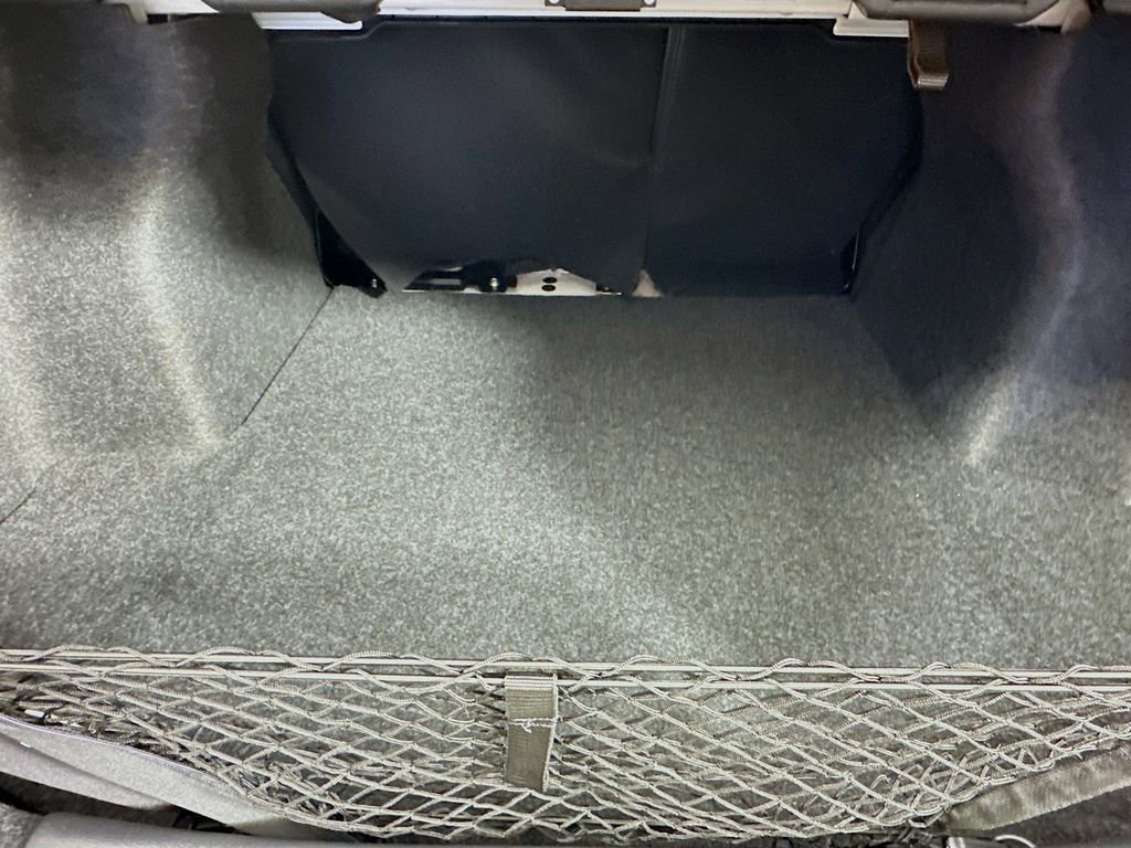 New 2025 Nissan Versa SR w/ Trunk Package image 31