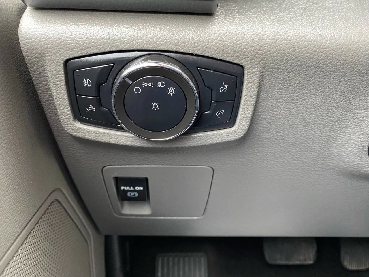 Used 2020 Ford F150 XLT image 14