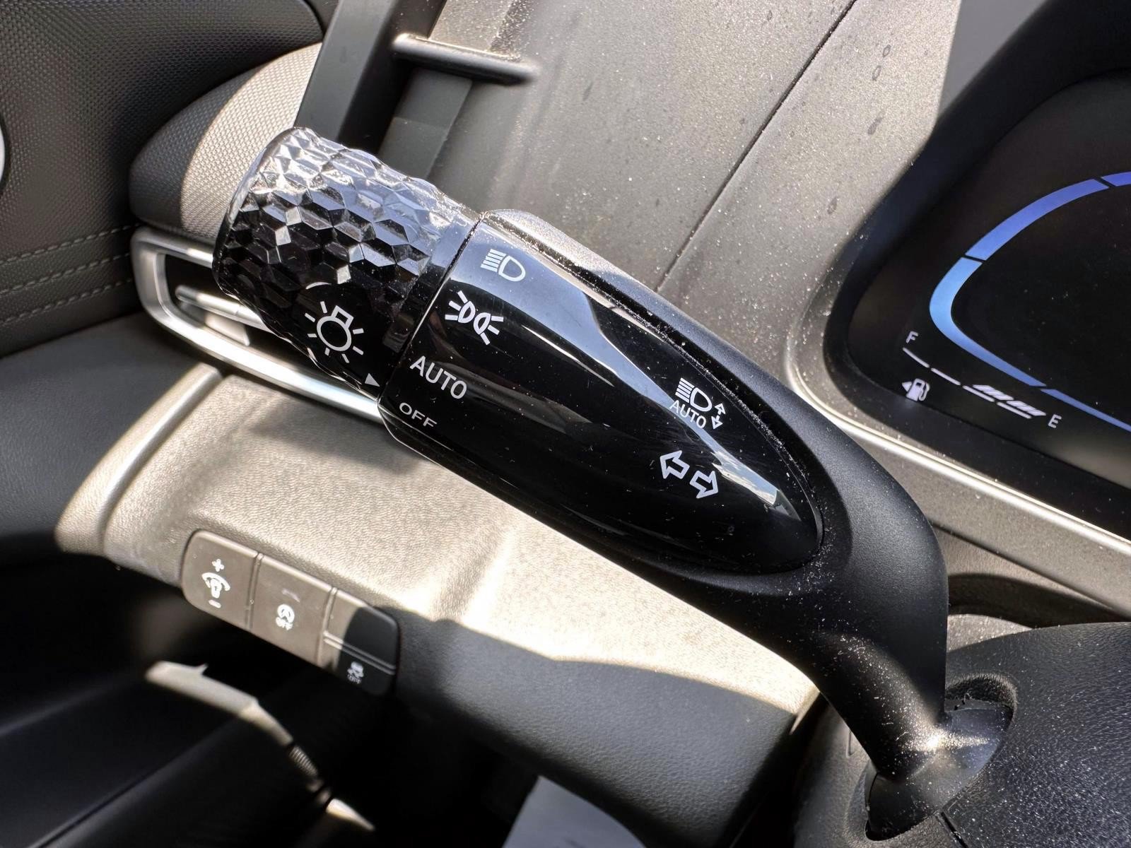 Used 2024 Hyundai Elantra SE FWD image 20