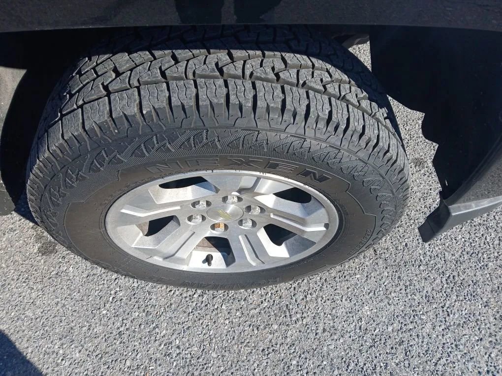 Used 2017 Chevrolet Silverado 1500 LT w/ All Star Edition image 32