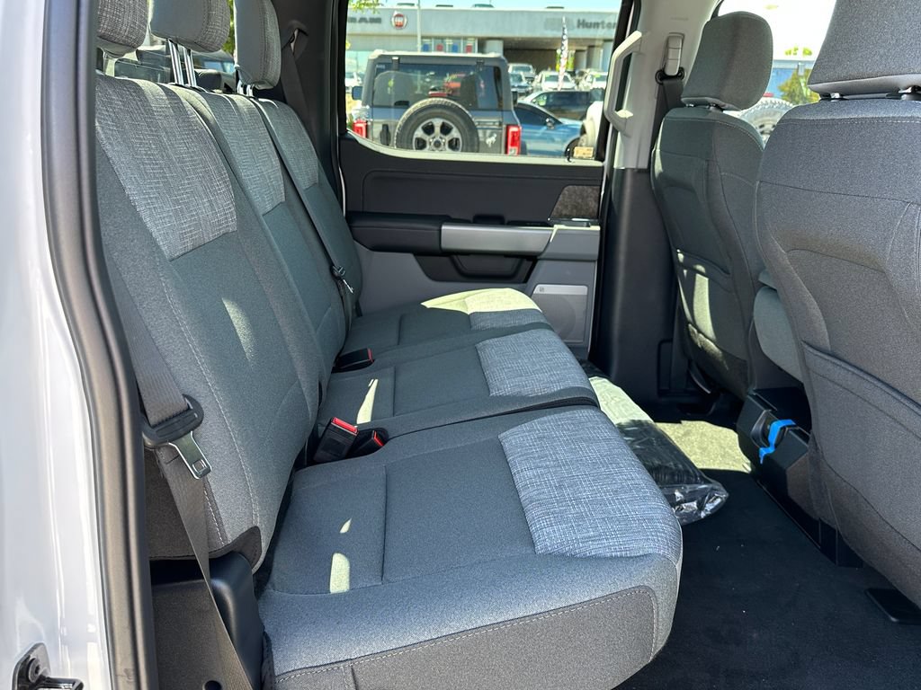 New 2026 Ford F250 XLT w/ XLT Premium Package AWD/4WD image 20