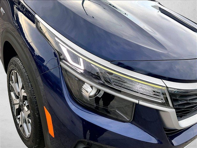 Used 2021 Kia Seltos EX AWD/4WD image 30