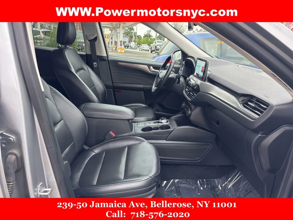 Used 2021 Ford Escape Titanium image 13