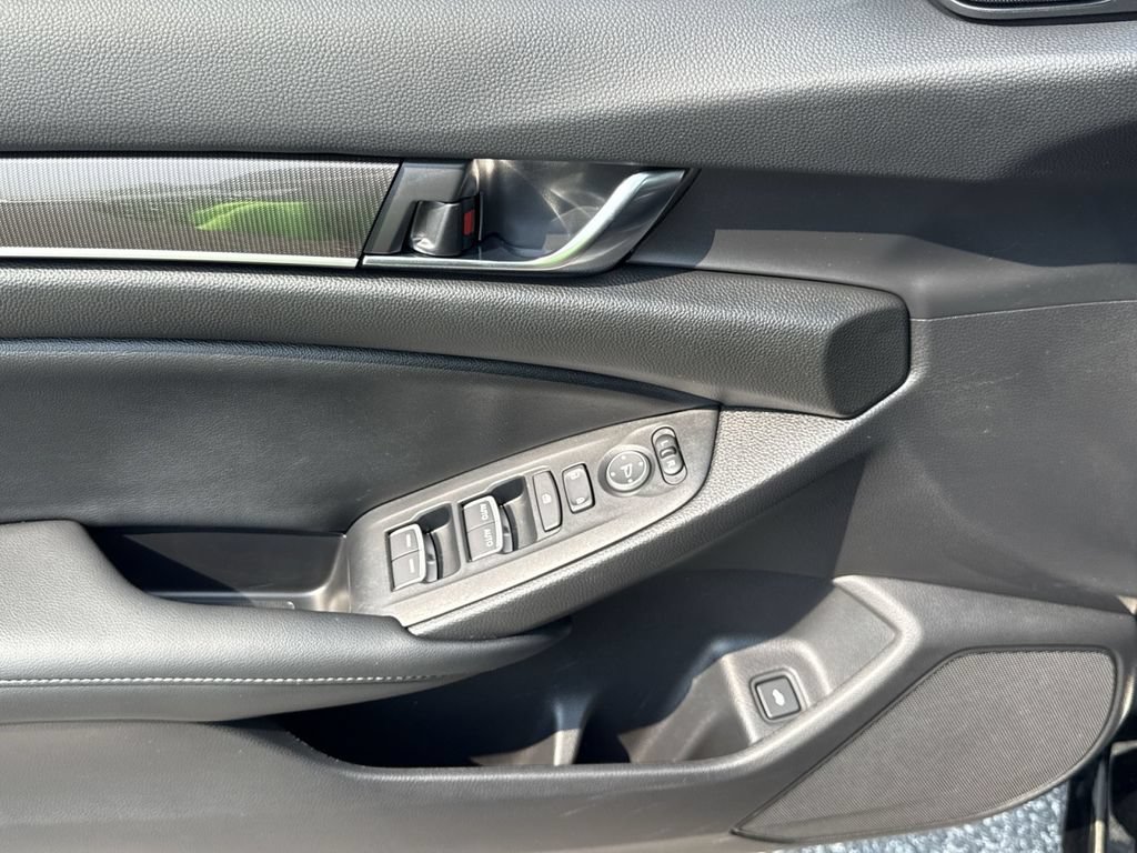 Used 2022 Honda Accord Sport image 15