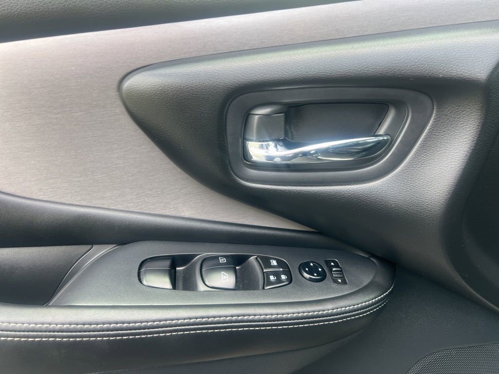 Used 2024 Nissan Murano SV w/ SV Midnight Edition Package image 21