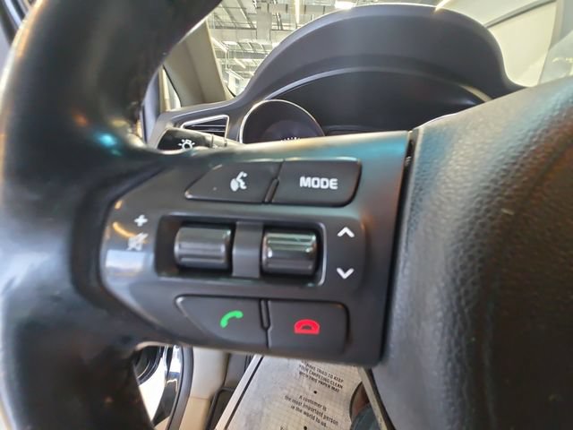 Used 2017 Kia Sedona LX w/ LX Essentials Premium Package FWD image 20