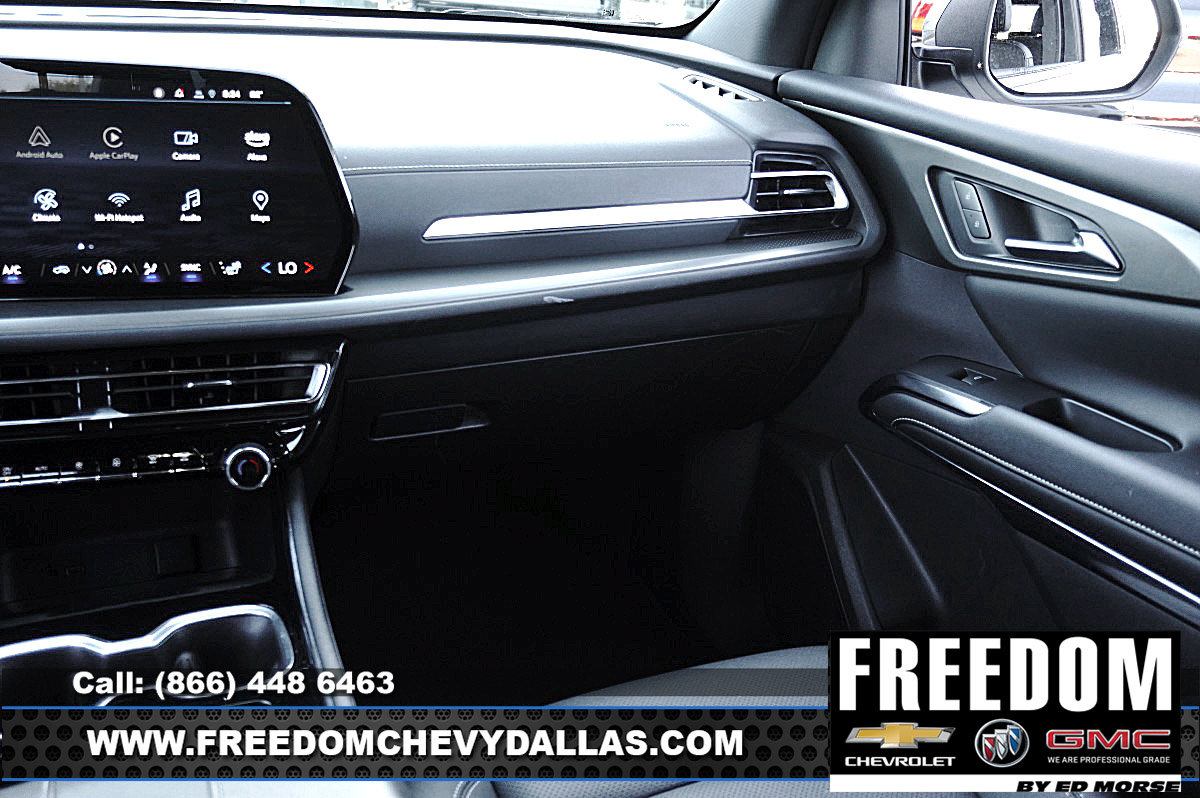 Certified 2025 Chevrolet Traverse LT FWD image 32