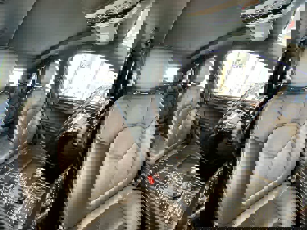 Used 2018 Porsche Macan S w/ Premium Package Plus image 25