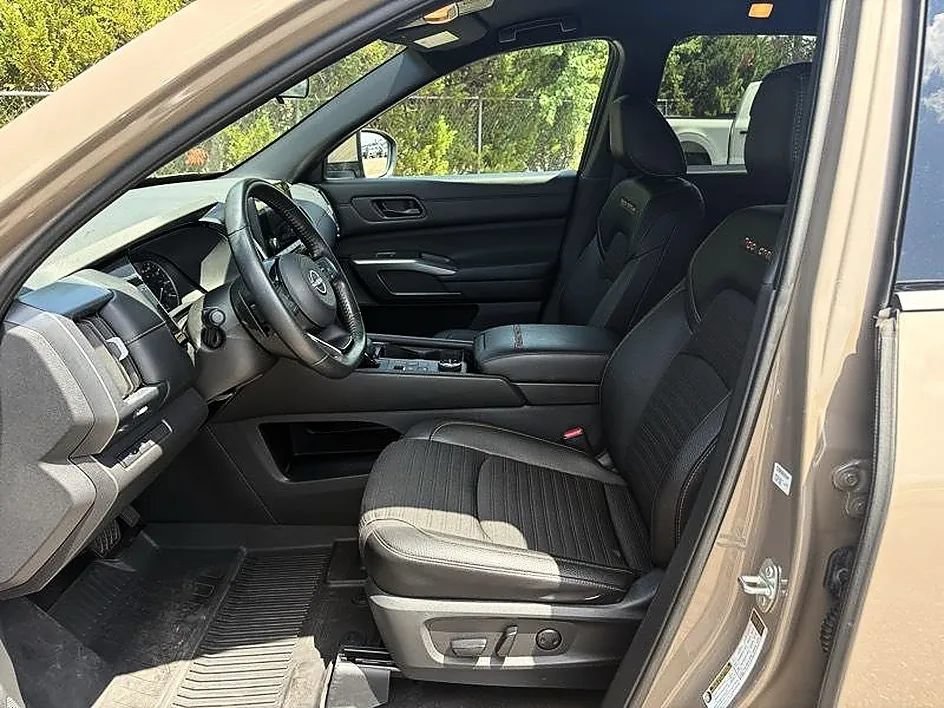 Used 2023 Nissan Pathfinder Rock Creek AWD/4WD image 13