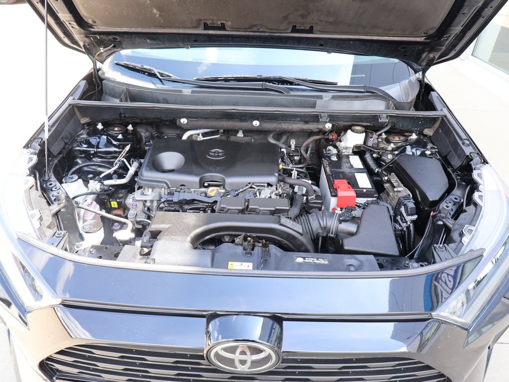Used 2020 Toyota RAV4 LE w/ All Weather Liner Package AWD/4WD image 31