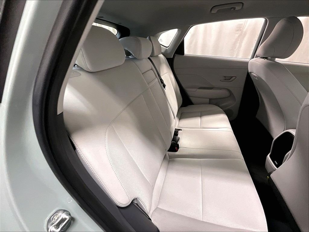 Certified 2024 Hyundai Kona SE AWD/4WD image 16