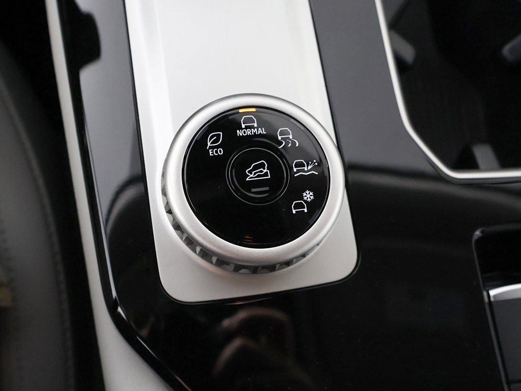 New 2025 Mitsubishi Outlander SE image 54