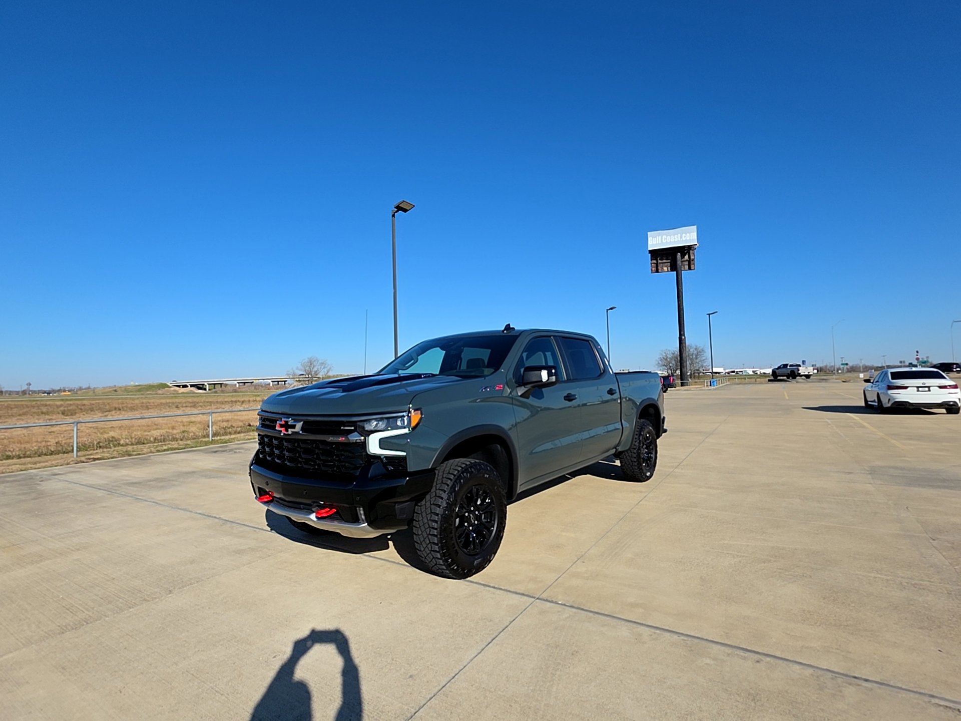 Used 2026 Chevrolet Silverado 1500 ZR2 image 2