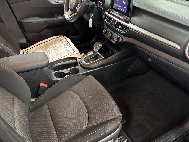 Used 2024 Kia Forte LXS image 9