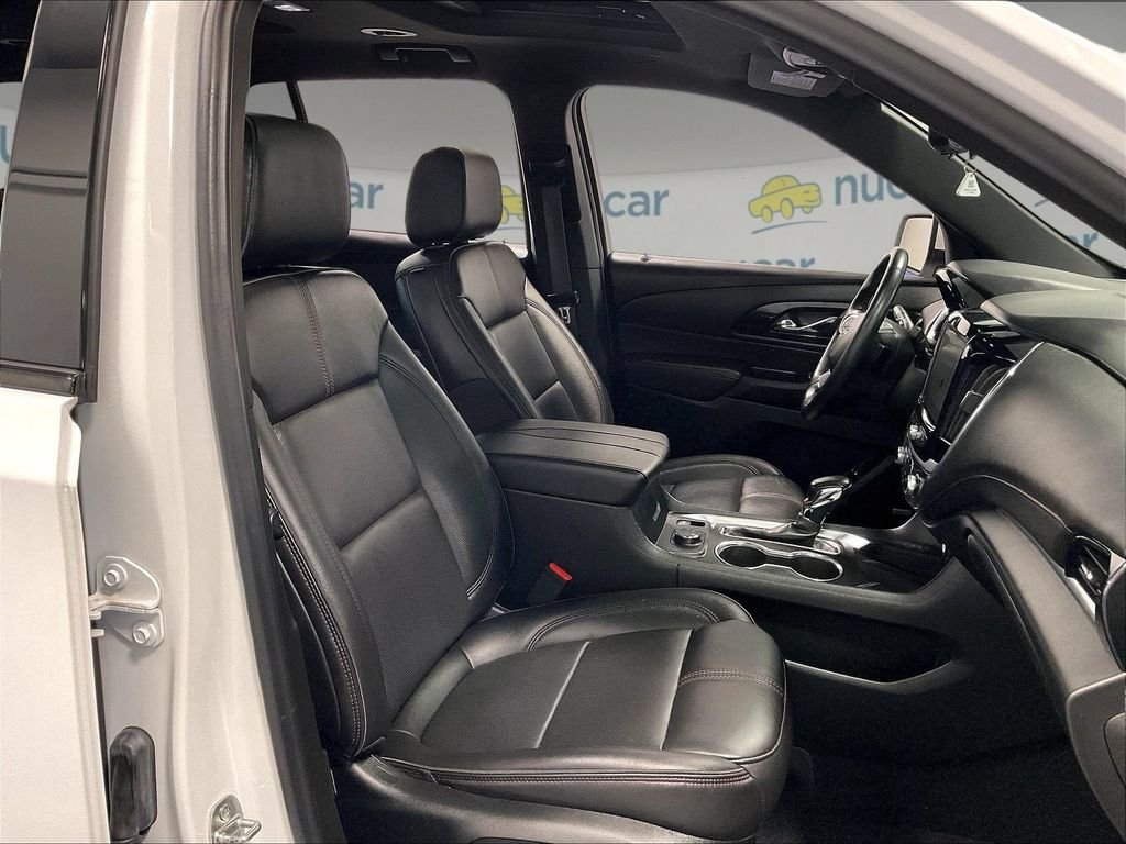 Used 2023 Chevrolet Traverse RS AWD/4WD image 11