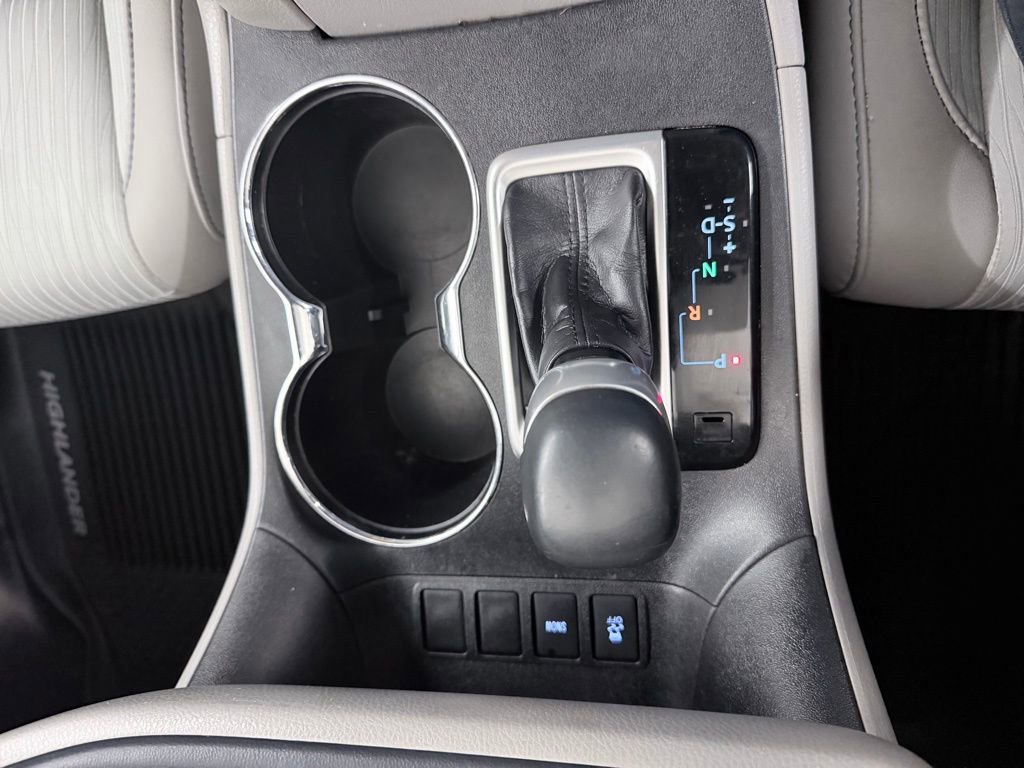 Used 2019 Toyota Highlander Plus image 23
