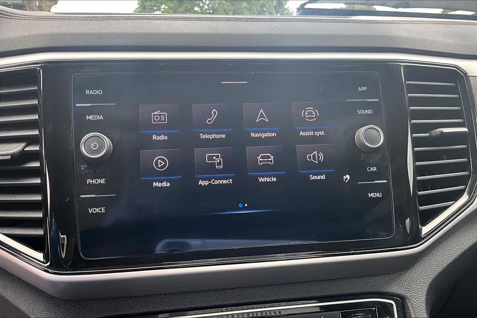 Used 2023 Volkswagen Atlas SE FWD image 35