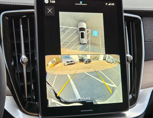 New 2026 Volvo XC90 B6 Plus AWD/4WD image 18
