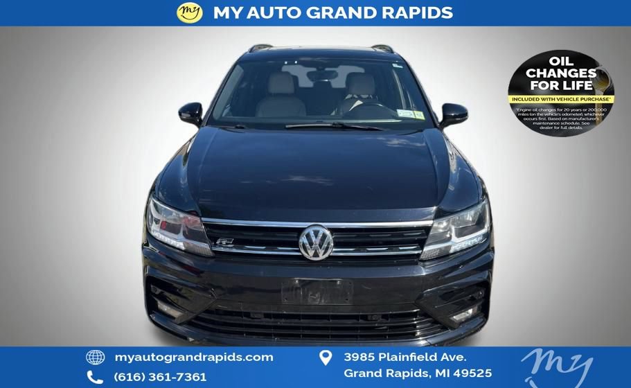 Used 2021 Volkswagen Tiguan SE R-Line AWD/4WD image 2