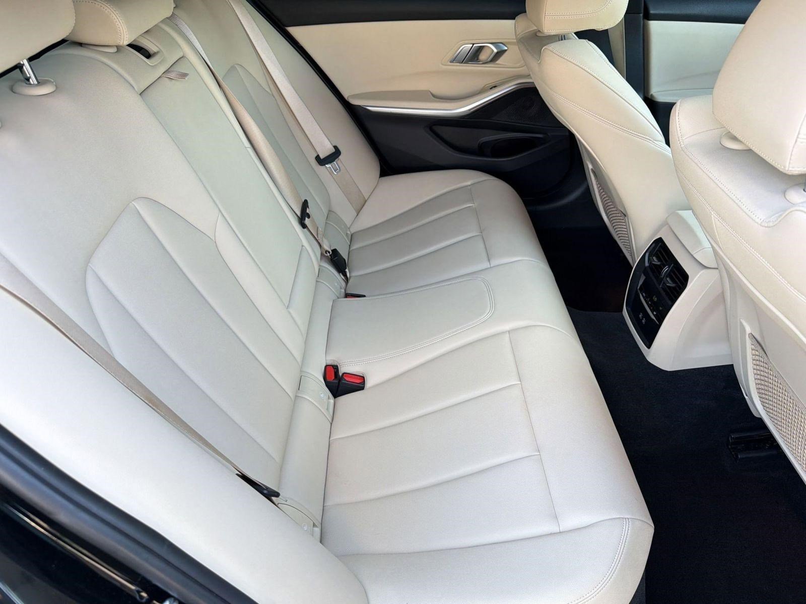 Used 2021 BMW 330i xDrive Sedan w/ Convenience Package image 29