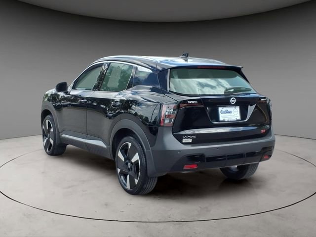 Used 2025 Nissan Kicks SR image 3