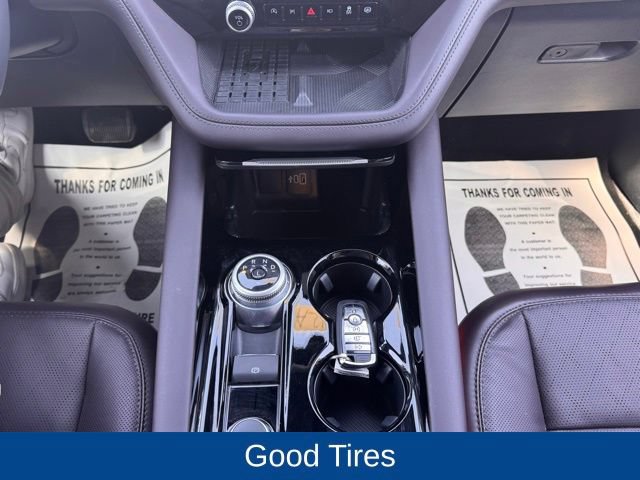 Used 2025 Ford Explorer Platinum AWD/4WD image 15