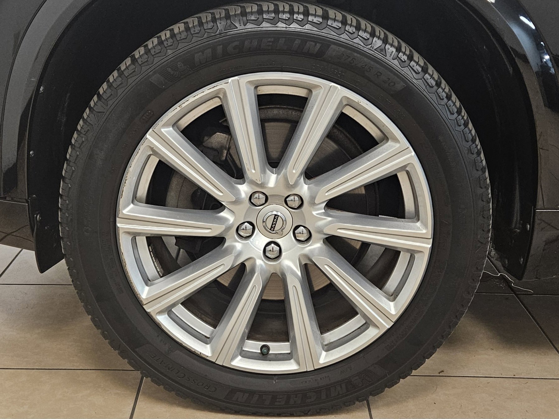 Used 2017 Volvo XC90 T6 Inscription w/ Vision Package image 34