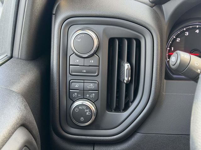 Used 2025 GMC Sierra 2500 Pro image 13