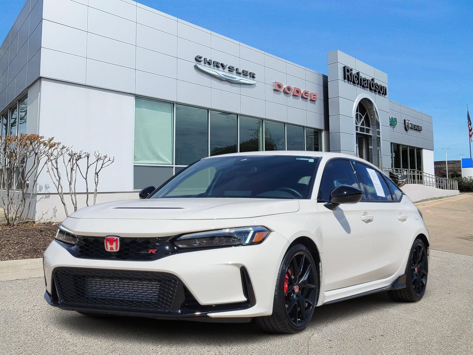 Used 2025 Honda Civic Type R image 2