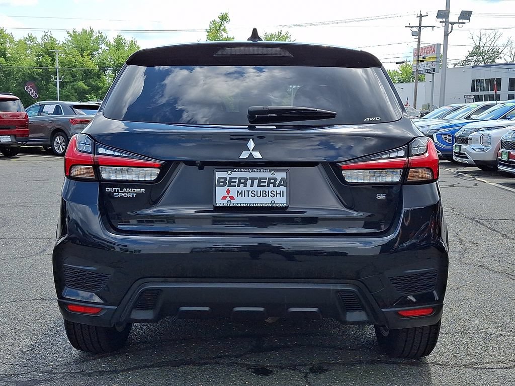 Used 2024 Mitsubishi Outlander Sport SE AWD/4WD image 5
